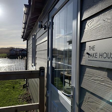 The Lake House At The Bay Filey, Sleeps 4, 1 Dog Welcome For Free Too מראה חיצוני תמונה
