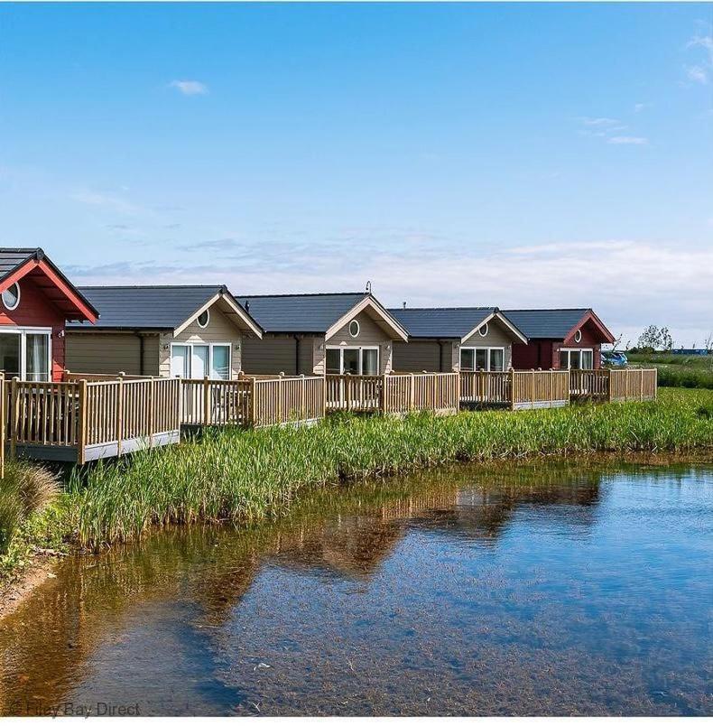 The Lake House At The Bay Filey, Sleeps 4, 1 Dog Welcome For Free Too מראה חיצוני תמונה